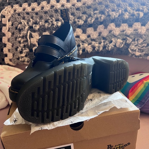 Dr Martens Eviee heels new in box - Picture 3 of 4